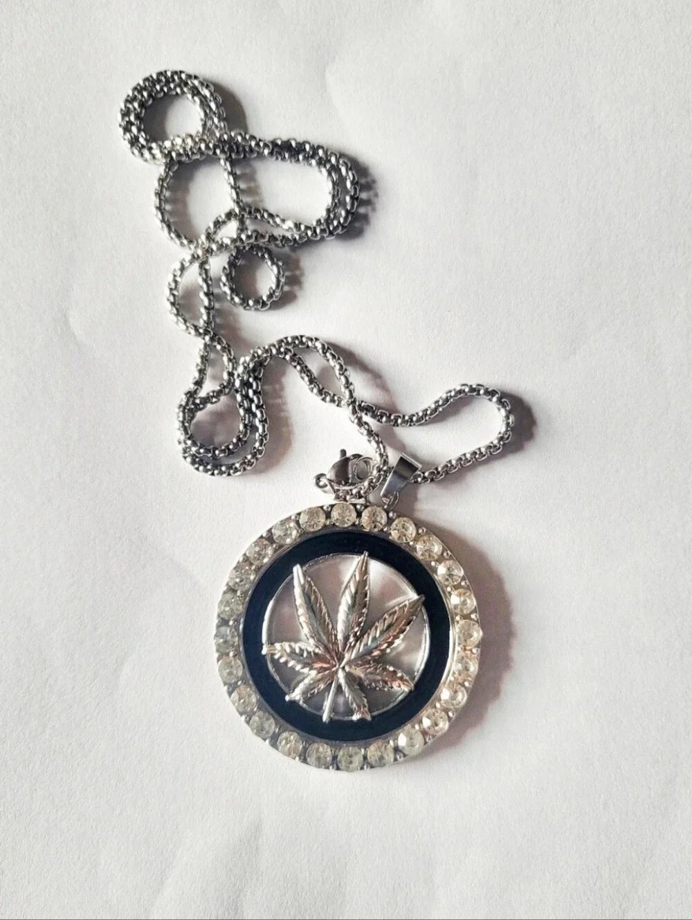 Hip Hop Leaf Pendant Necklace